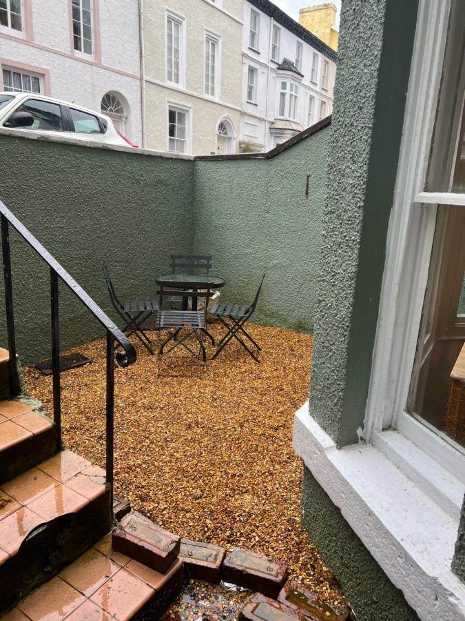 Tegfan -The Anglesey Townhouse Hotel Карнарфон Екстериор снимка